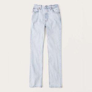 Ambercrombie Ultra High Rise 90s Slim Straight Jean - light